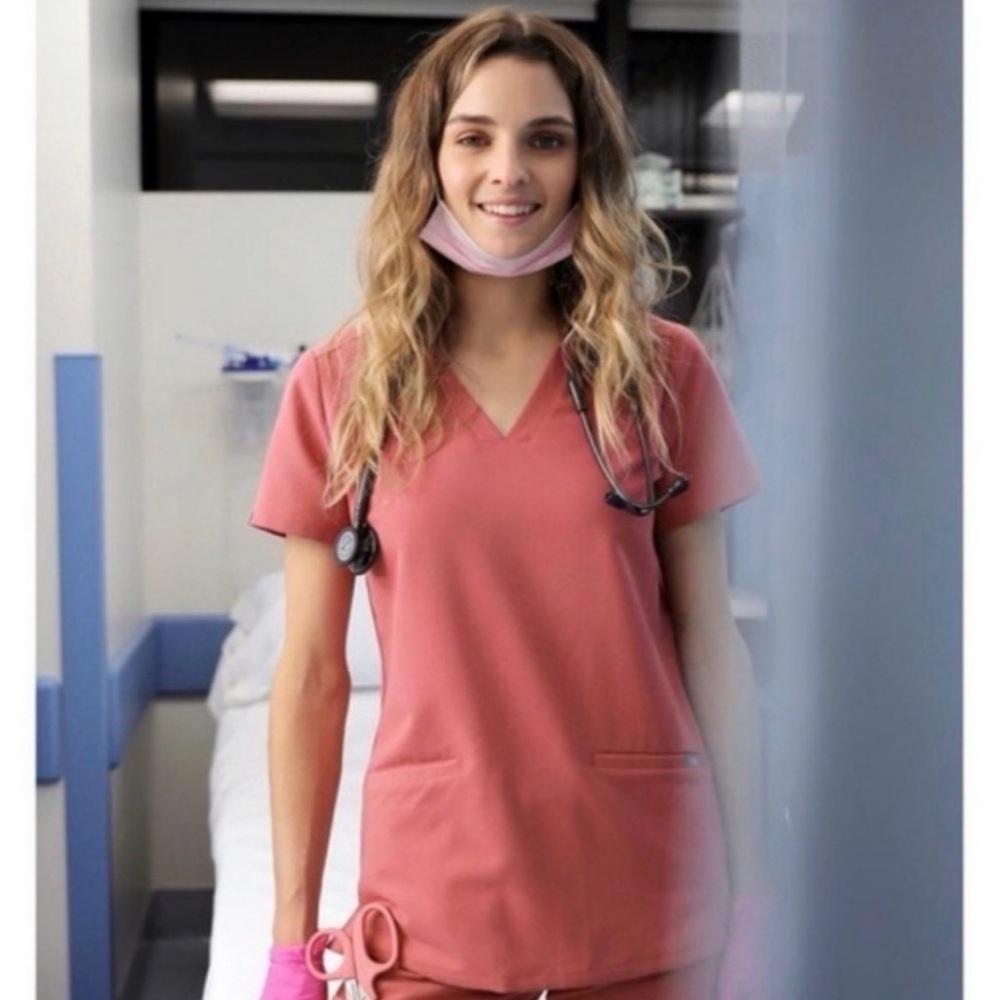 🌸 FIGS Desert Rose Scrub Set — Top + Skinny Pants (Size Small) 🌸